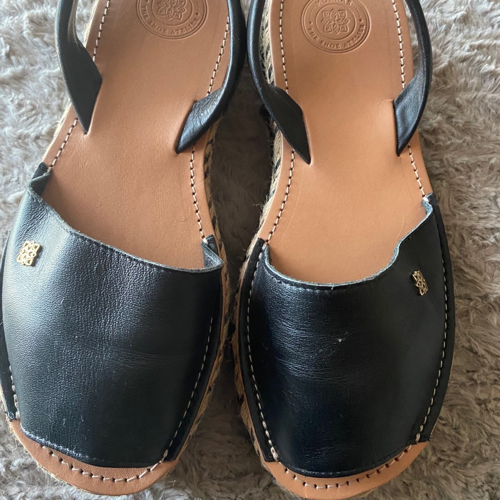 NEW LEATHER SANDALS